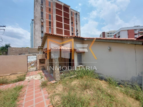 Imagen 13 de 13 de Mk Inmobiliaria Vende En La Urb. Los Caobos Av. Casanova Godoy / 04126968207