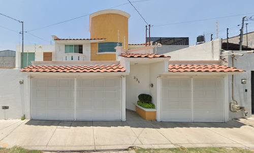 Gran Oportunidad De Inversión - Casa Economica En Venta (remate) - C. Del Puente De Alvarado 231, Carretas, 76050 Santiago De Querétaro, Qro.