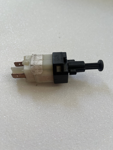 Interruptor Freno Daewoo Lanos 1.5 1998 Al 2003