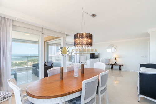Apartamento De Tres Dormitorios Y Servicio En Venta Le Jardin- Ref: 4042