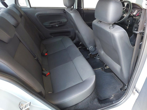 Volkswagen Voyage 1.0 12V MPI TOTAL