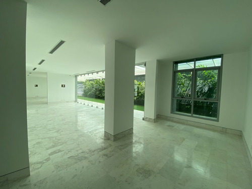 Imagen 8 de 14 de Apartamento De Lujo Caracas, La Castellana