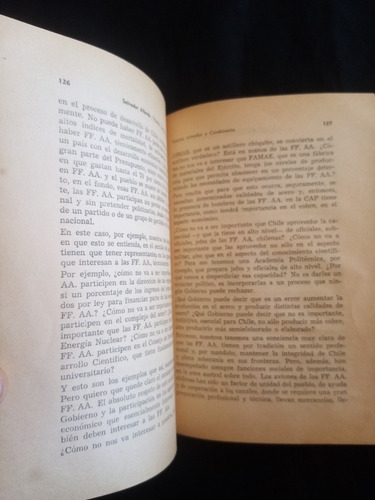 Salvador Allende. Nuestro Camino Al Socialismo, Vía Chilena