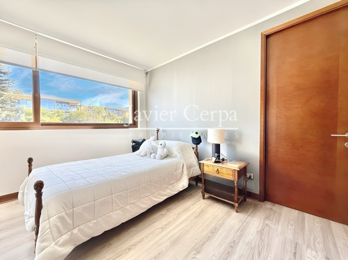 Colegio Craighouse - Condominio Los Bravos