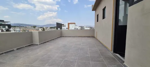 Espectacular Residencia $3,3,00,000 Ubicado En Pachuca