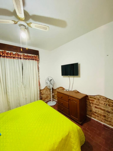 Imagen 12 de 30 de Casa Con Pileta Para 6/8 Personas En Hermoso Barrio