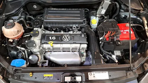Volkswagen Vento 1.6 HIGHLINE AUTO