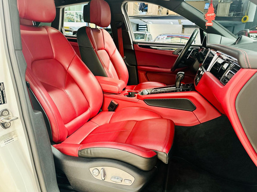 Porsche Macan 2.0 TURBO PDK