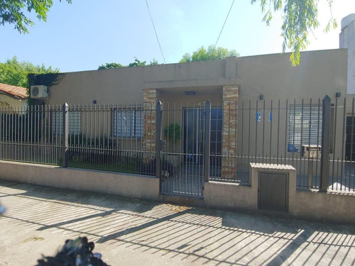 Imagen 2 de 14 de Casa 4 Ambientes Sobre Lote De 15x45 En Monte Grande