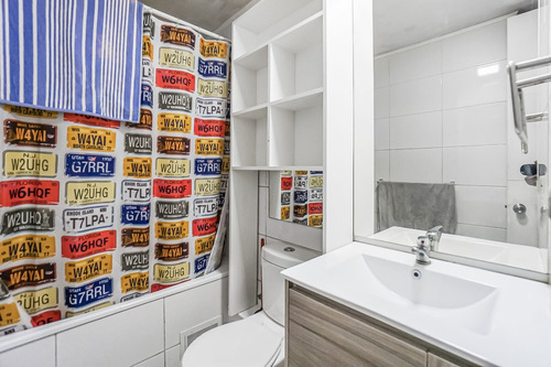 Moderno Departamento Con Vista Despejada En Toro Mazotte