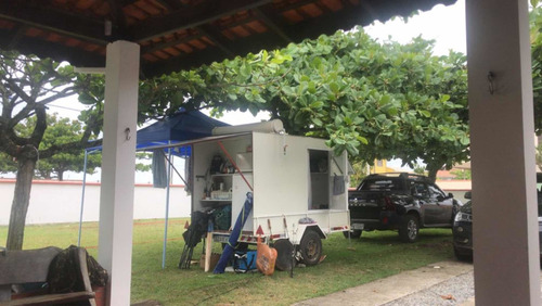 Imagem 1 de 7 de Reboque Fechado