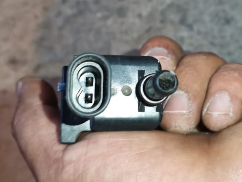 Valvula Canister Chevrolet Beat Silverado Yukon 12597567 (Usado)