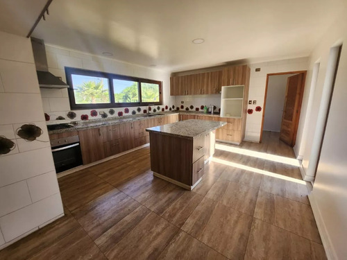 Se Vende Parcela Con 2 Casas Comuna Isla De Maipo