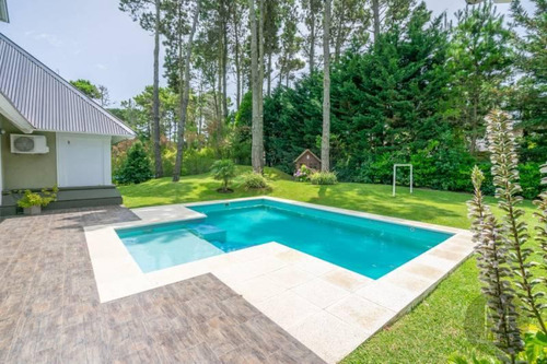 Casa En Venta 5 Ambientes Pinamar Alamos