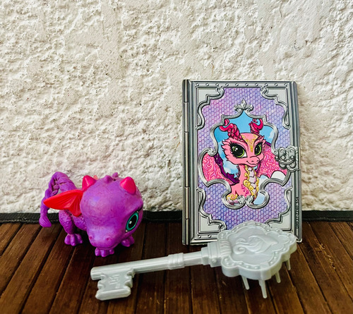 Monster High Holly Y Darling Charming Juego De Dragones (Usado)