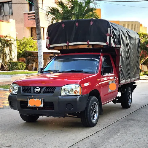 Nissan D22 Np300 2.4 4x2 Estaca 2013