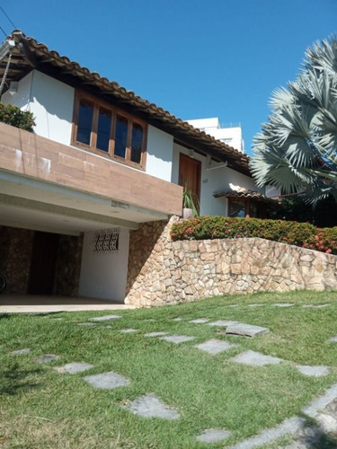 Imagem 1 de 23 de Casa Com 3 Dormitórios À Venda, 350 M² Por R$ 1.600.000,00 - Itaipu - Niterói/rj - Ca1165