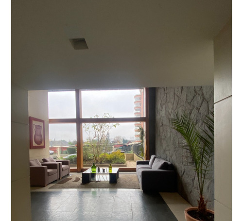 Departamento Excelente Ubicación, A Cuadras De Av. Alemania