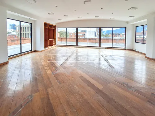 Oficina En Arriendo En Chicó Norte Ii