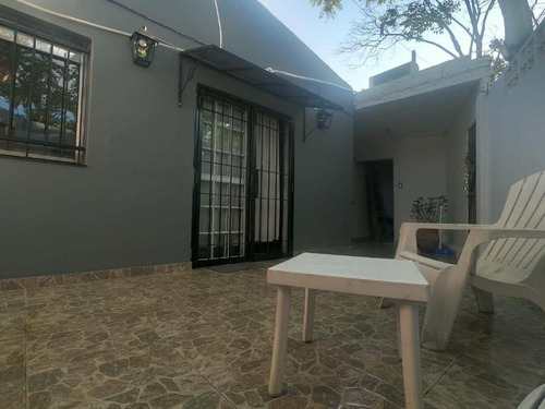 Imagen 2 de 10 de Casa En Venta En Llavallol