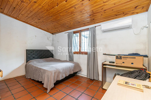 Venta Casa 3 Ambientes Con Jardín, Piscina Y Cochera En Palomar.