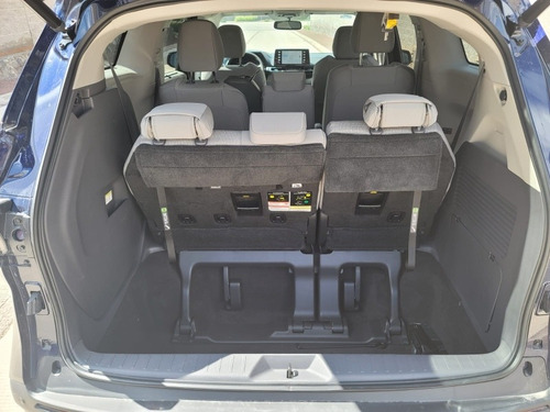 Imagen 13 de 15 de Toyota Sienna 2021 3.5 Xle At