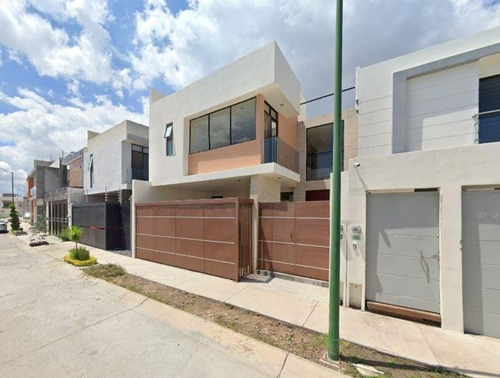Venta De Casa En Villa Magna, San Luis Potosí. Fm17