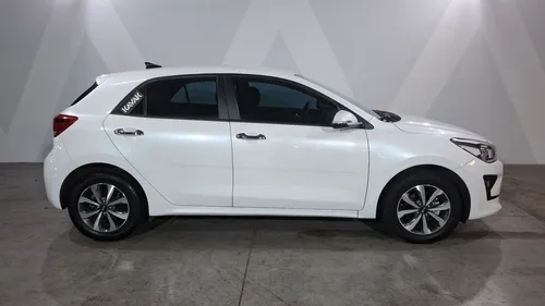 Kia Rio 1.6 EX AUTO