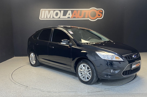 Ford Focus 2.0 Ghia 5p Mt 2010