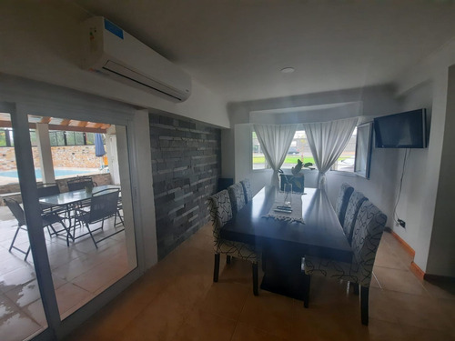 Imagen 9 de 30 de Venta Casa 3 Dormitorios Con Pileta, Cipolletti