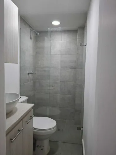 Apartaestudio En Venta, Simón Bolívar. Laureles Solo Contado.