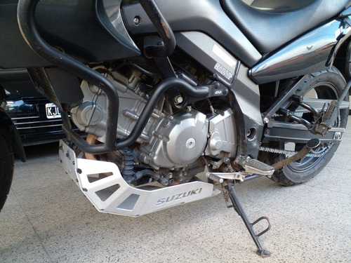 Suzuki V-strom 650cc