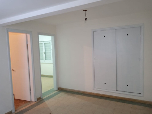 Imagen 3 de 16 de Venta Casa Aguada 3dormitorios Patio (ref: Rgo-638)
