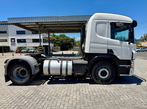 Scania P340 Ano 2010 - 4x2