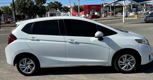 Imagen 4 de 14 de Honda Fit 2017 1.5 Fun Mt Marchas