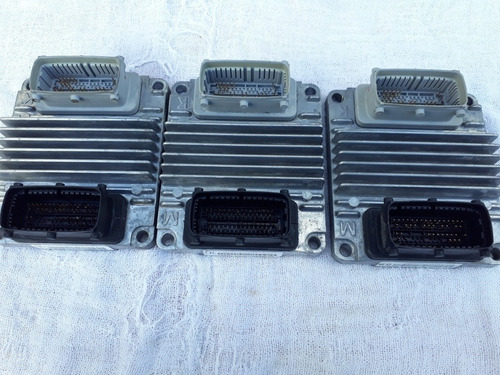 Computadora Aveo Con Conectores Y Garantia (Usado)