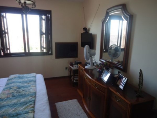 Casa Em Espirito Santo Com 3 Dormitórios - Mi13245