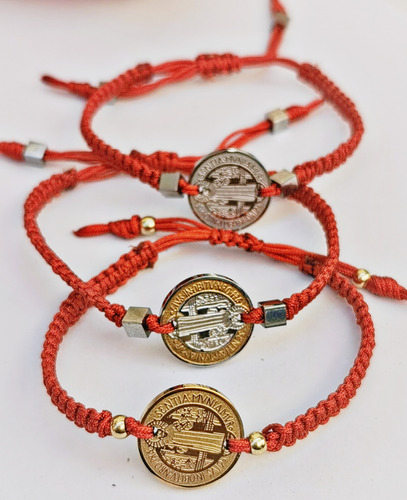 Pulsera San Benito, Medalla De Acero Tejida En Hilo Rojo