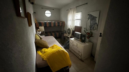 Casa En Venta - 3 Dormitorios 1 Baño - Cochera - 1.417mts2 - Parque Leloir, Ituizangó