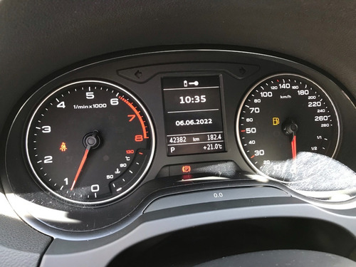Imagem 9 de 13 de Audi A3 Sportback 1.4 Turbo 2014/2014