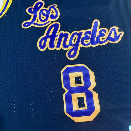 Camiseta Los Angeles Lakers - Kobe Bryant #8 Retrô | Frete grátis