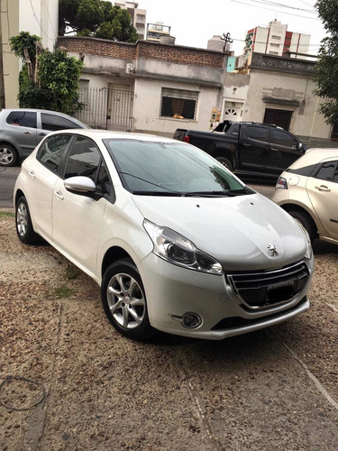 Peugeot 208 1.5 Allure Touchscreen 2015