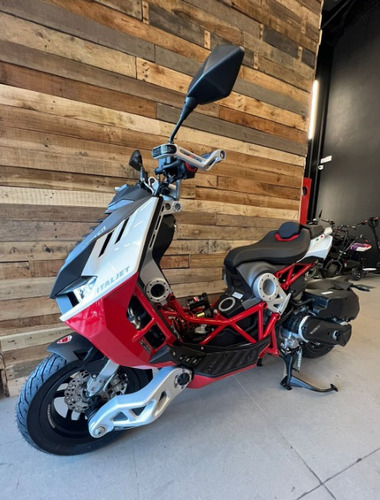 Imagen 2 de 22 de Moto Scooter Italjet Dragster 200cc Abs Italiana 135km/h