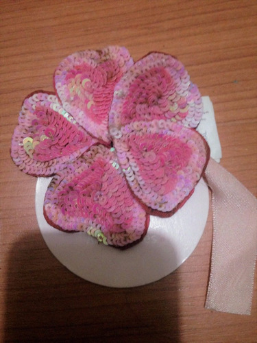 Pin Broche Flor De Lentejuelas De Como Quieres Que Te Quiera