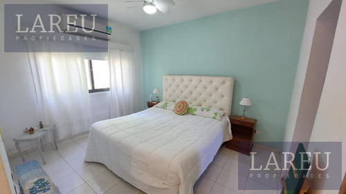 Casa En El Barrio Roble Joven