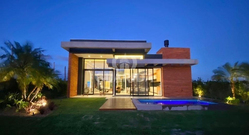 Imagem 3 de 15 de Casa Em Condominio - Zona Nova - Ref: 210155 - V-210267