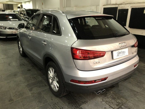 Imagem 5 de 14 de Q3 1.4 Tfsi Attraction Gasolina 4p S Tronic