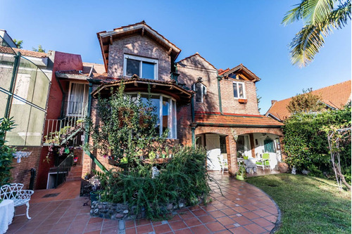 Casa Triplex Con Jardin Y Pileta En La Horqueta