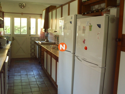 Oportunidad, Casa En Venta, Golf, Punta Del Este, 6 Dormitorios.- Ref: 206771