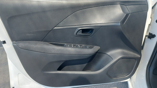 Peugeot 208 1.6L LIKE PACK